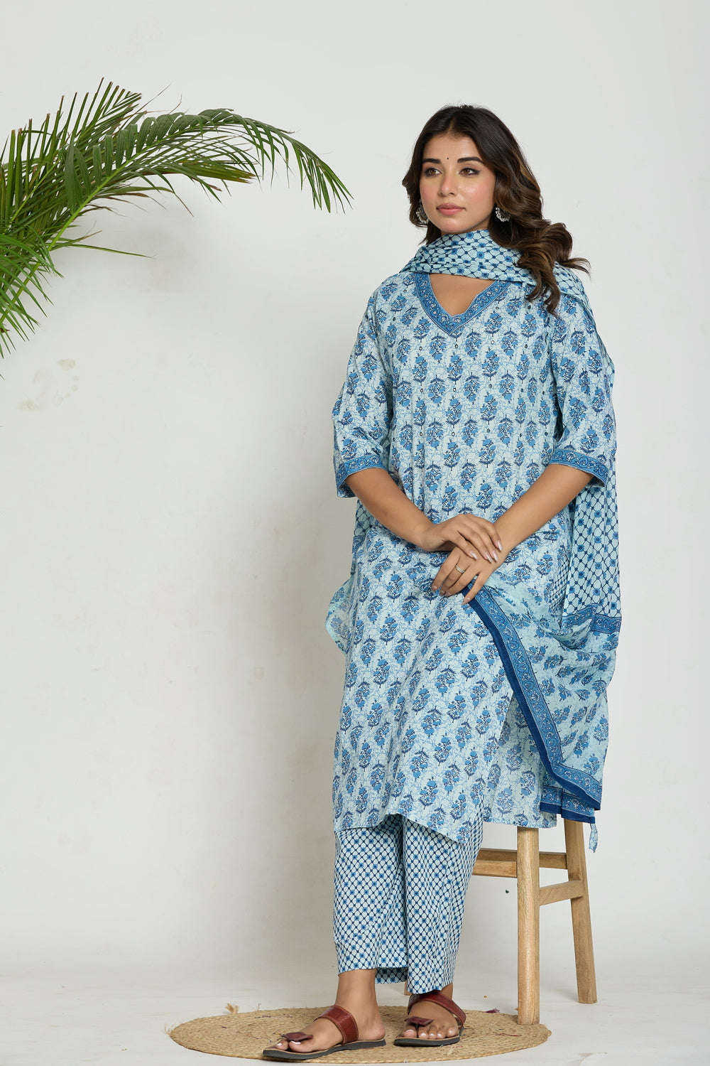 Elevate Ethnic Leaf Motif Women’s Kurta Set