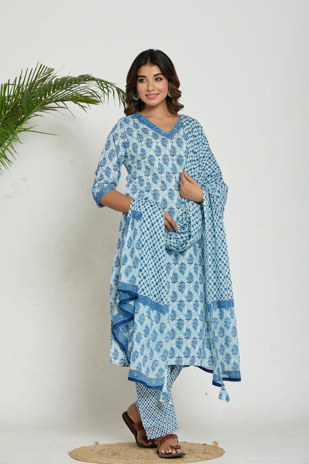Elevate Ethnic Leaf Motif Women’s Kurta Set