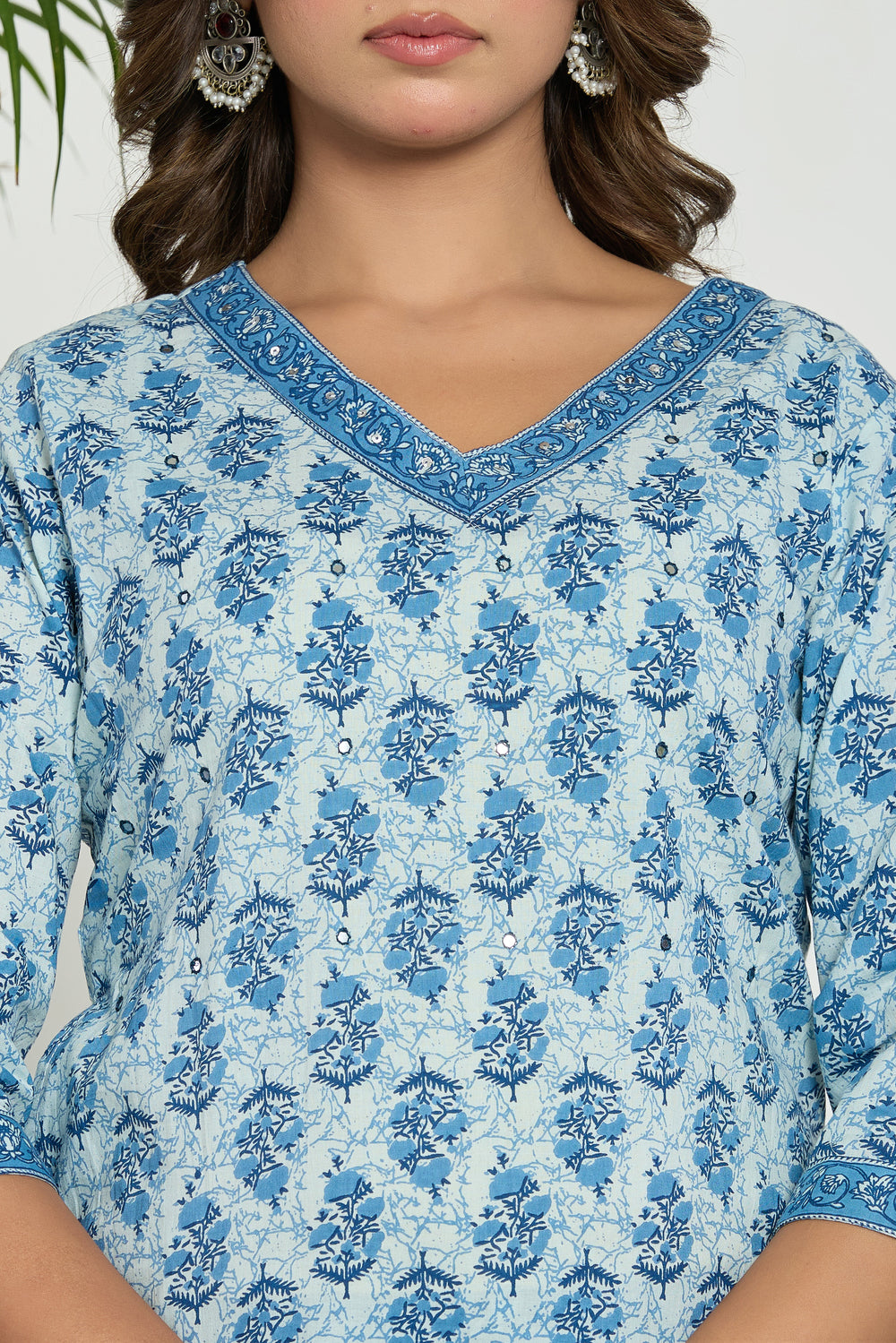 Elevate Ethnic Leaf Motif Women’s Kurta Set