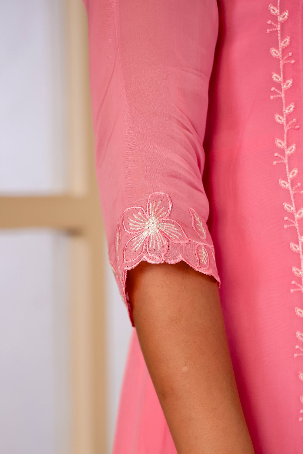 Soul Armor Floral Embellished Straight Kurta Set