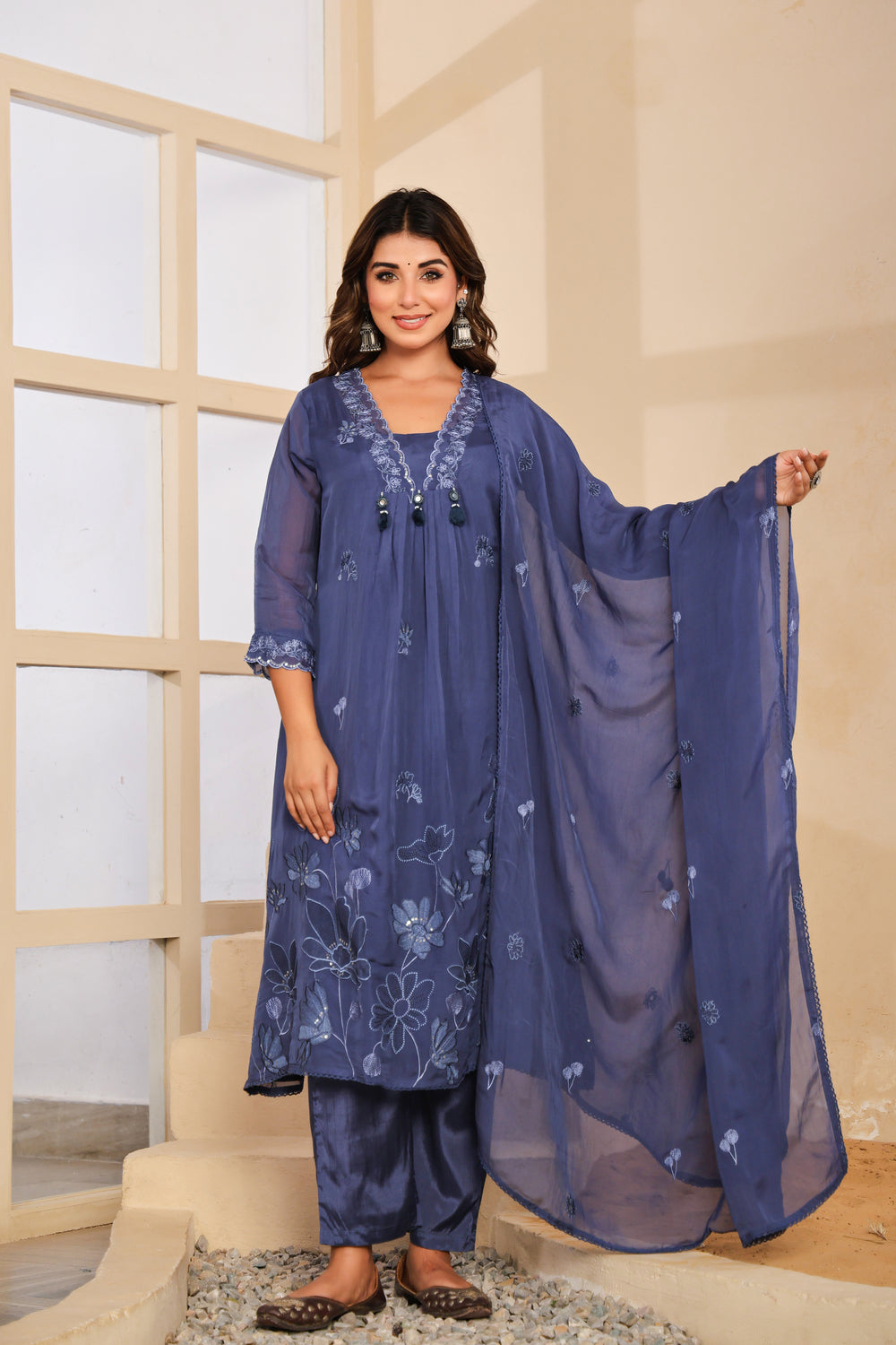 Soul Armor Floral Embellished Straight Kurta Set