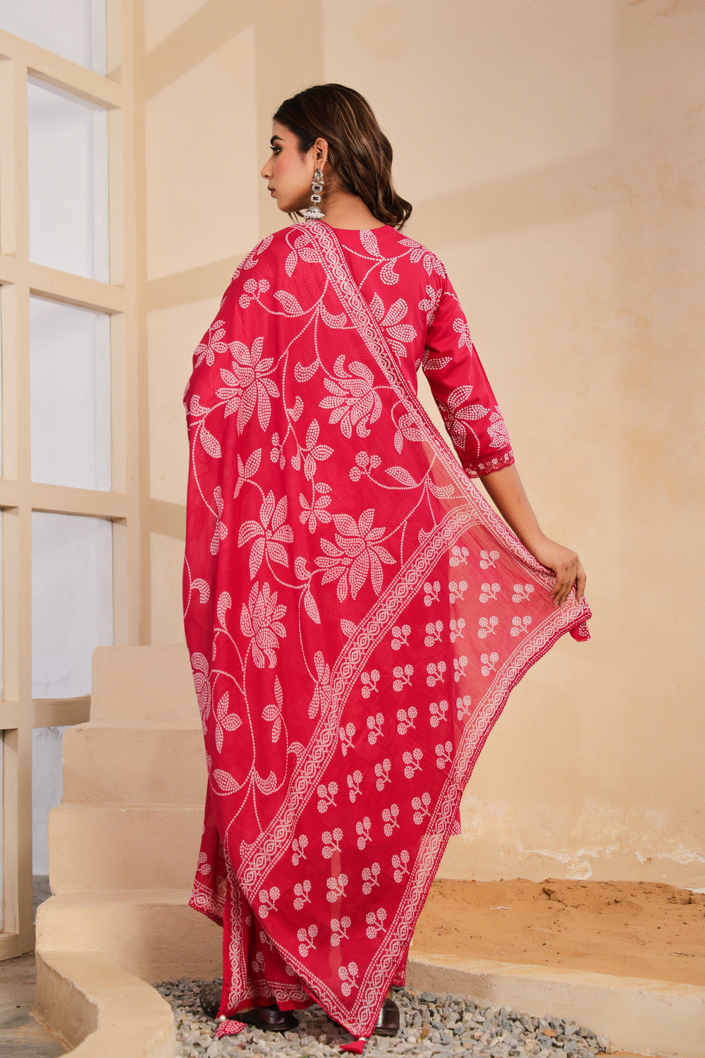 Soul Armor Floral Printed Kurta Pant Dupatta Set