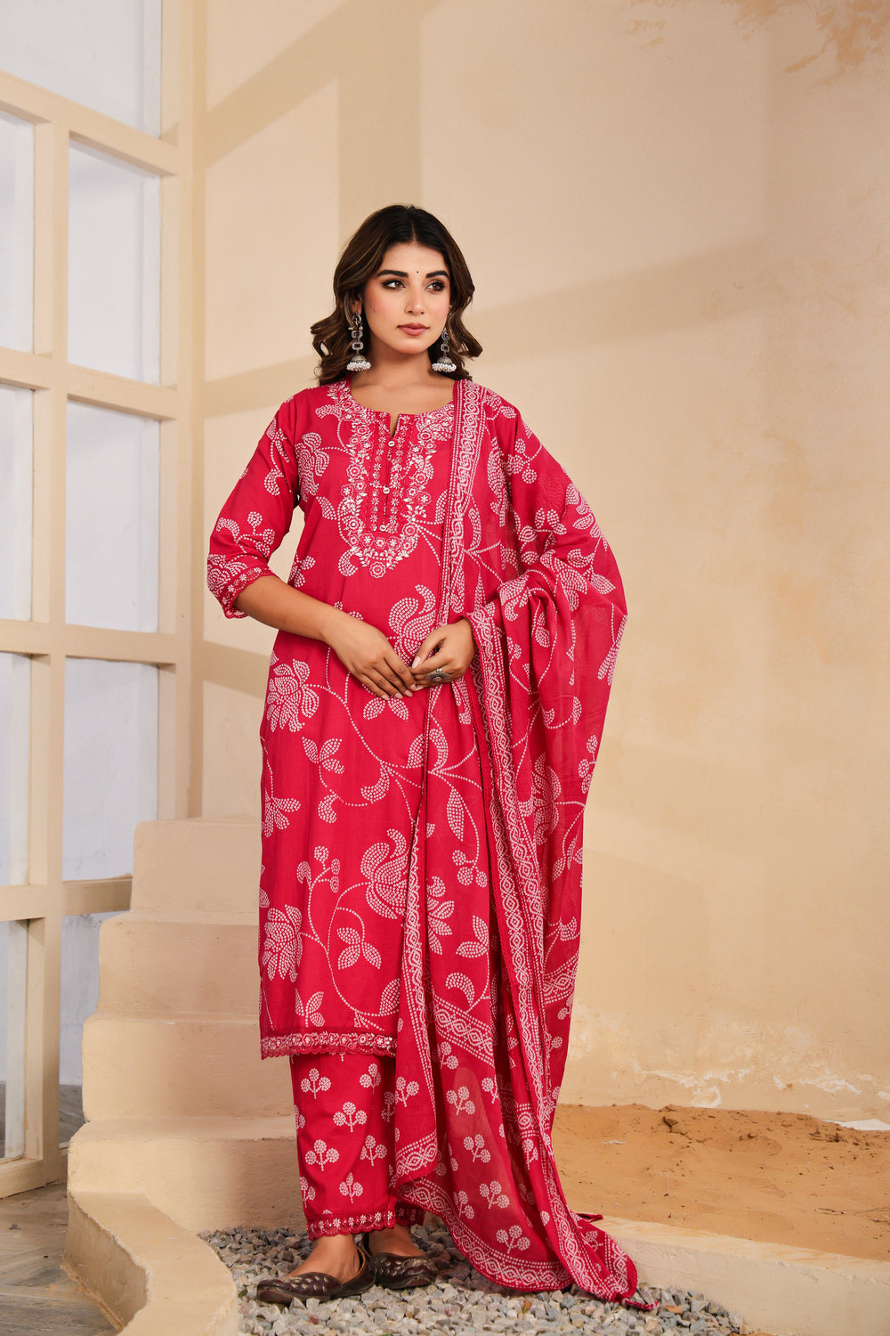 Soul Armor Floral Printed Kurta Pant Dupatta Set