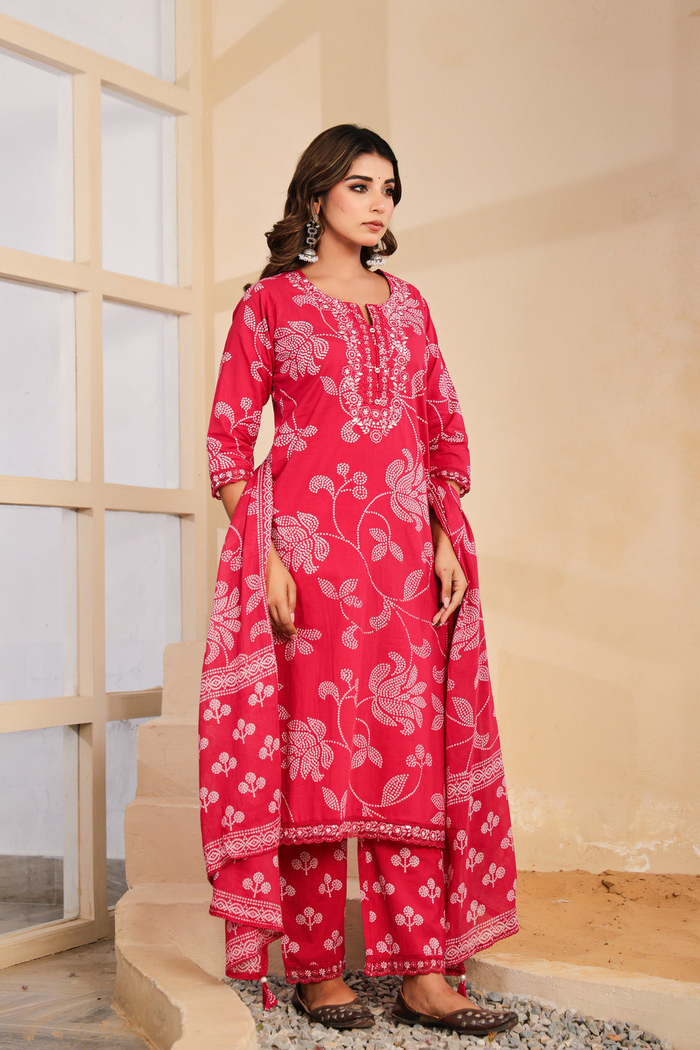 Soul Armor Floral Printed Kurta Pant Dupatta Set