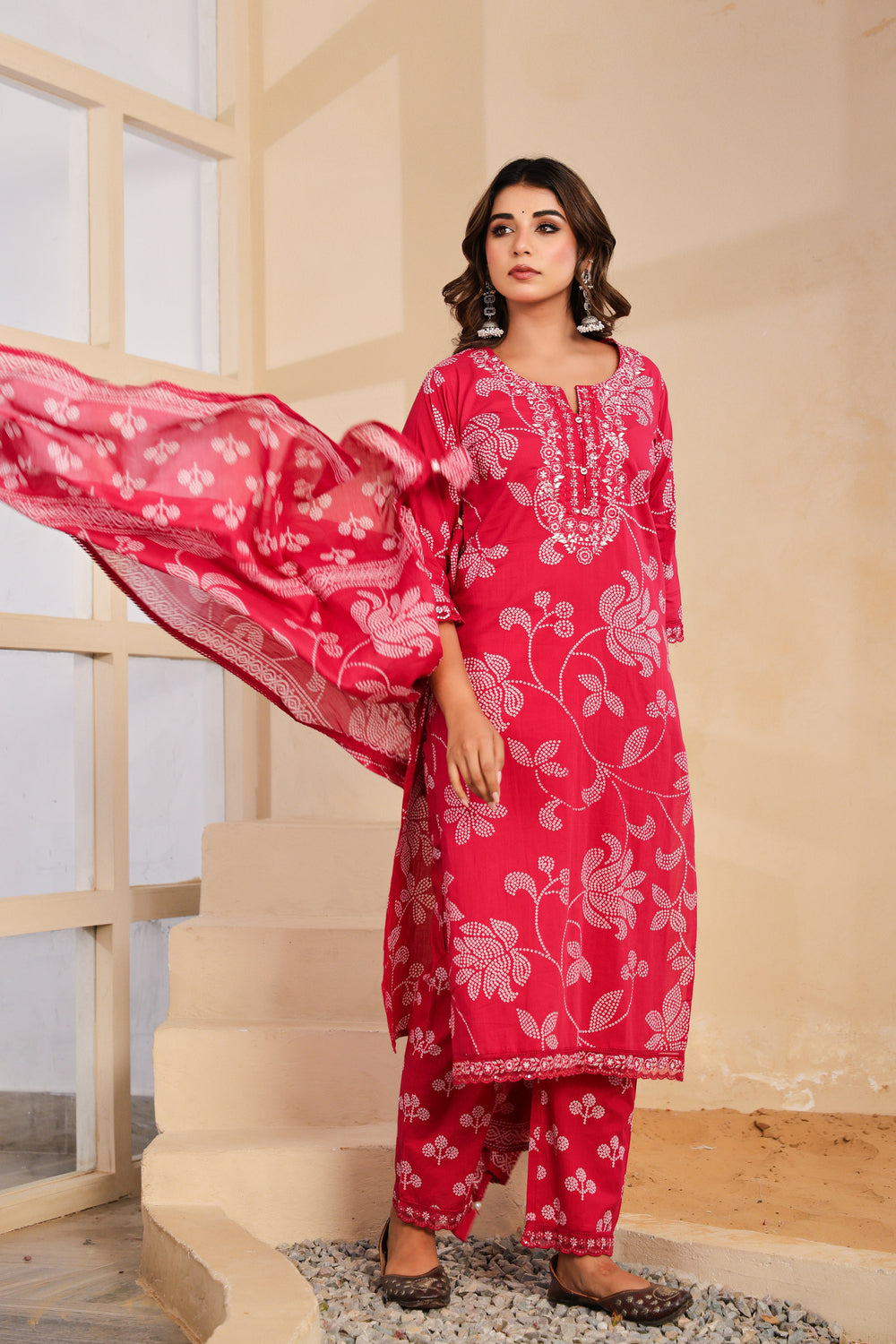Soul Armor Floral Printed Kurta Pant Dupatta Set