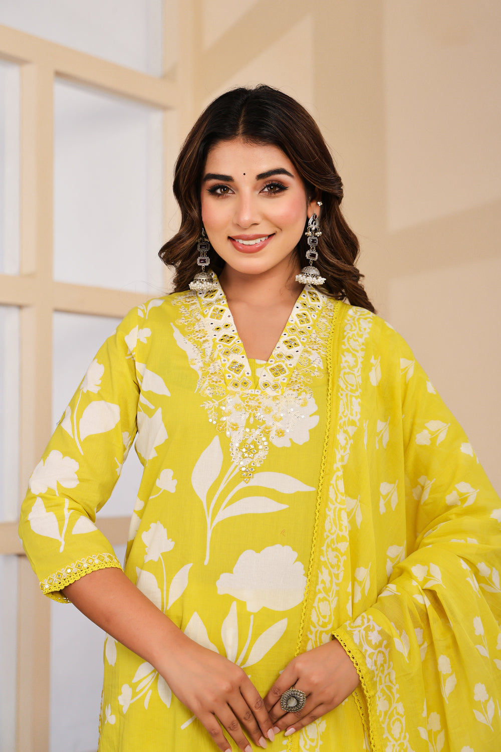Soul Armor Ethnic Motif Printed Kurta Pant Dupatta Suit Set