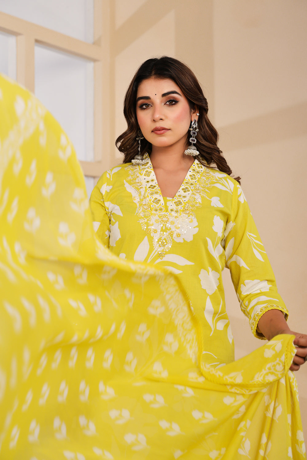 Soul Armor Ethnic Motif Printed Kurta Pant Dupatta Suit Set