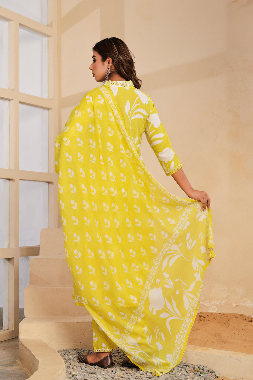 Soul Armor Ethnic Motif Printed Kurta Pant Dupatta Suit Set