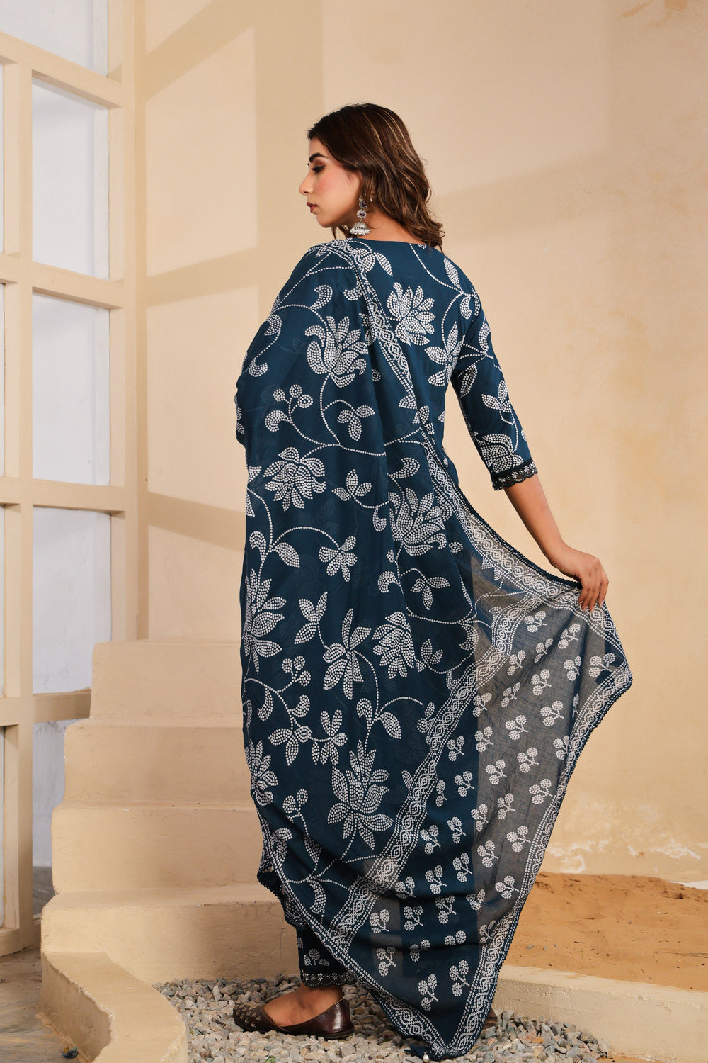 Soul Armor Floral Printed Kurta Pant Dupatta Set