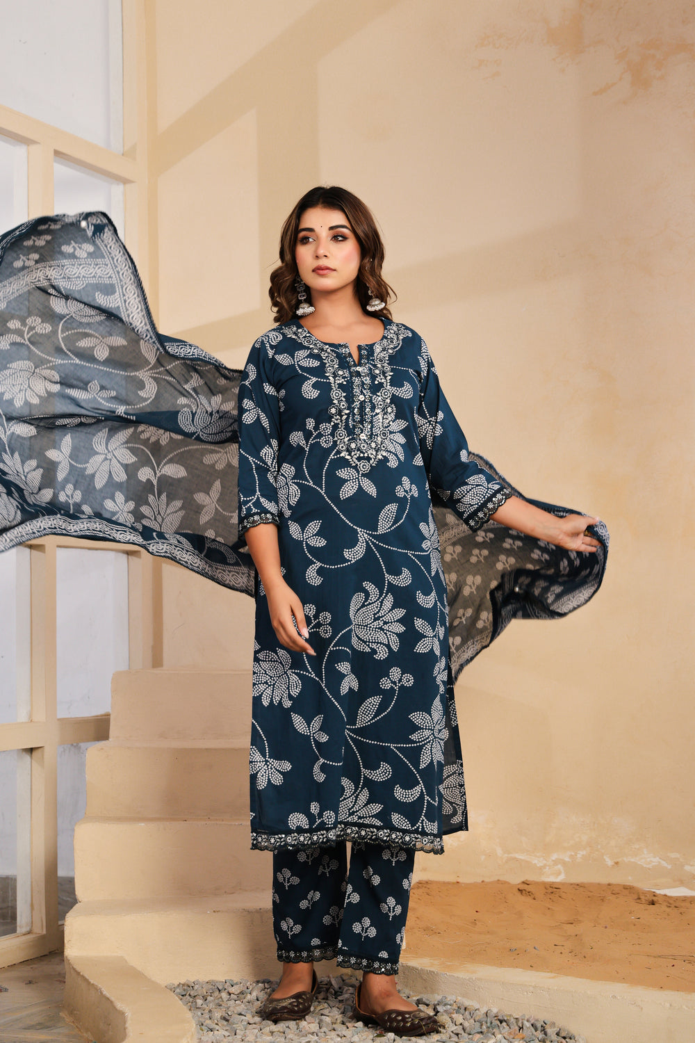 Soul Armor Floral Printed Kurta Pant Dupatta Set