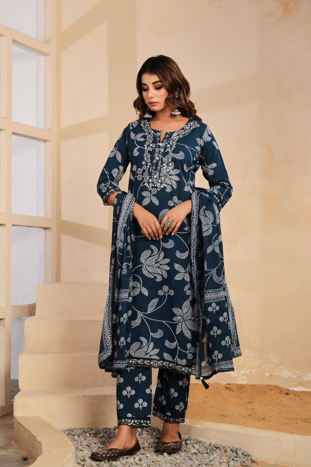 Soul Armor Floral Printed Kurta Pant Dupatta Set