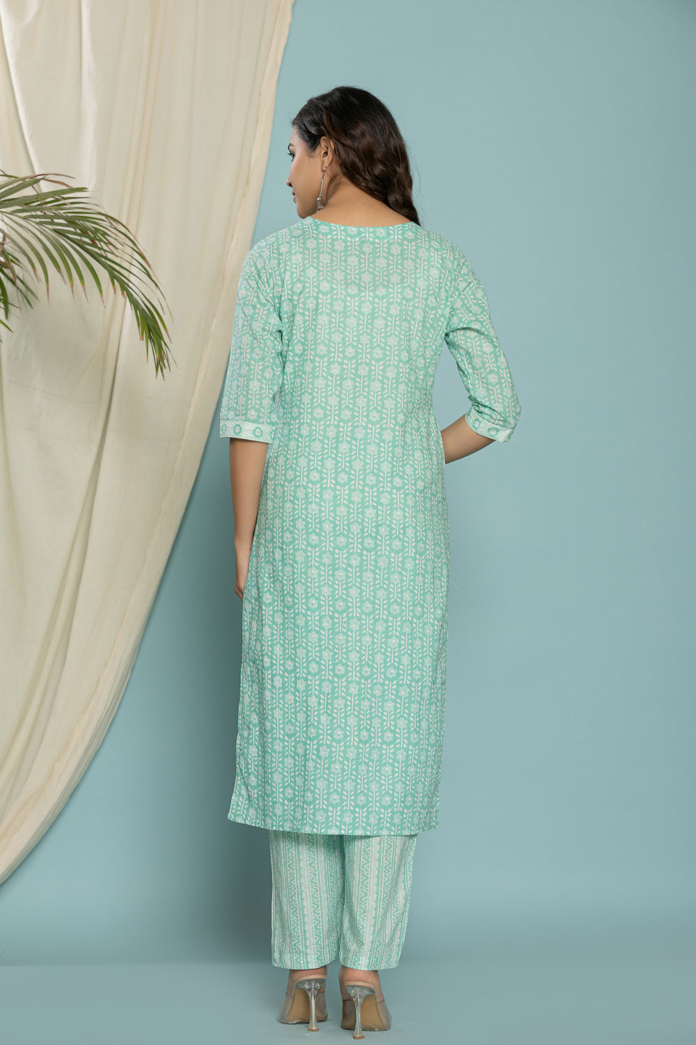 Elevate Elegant Lavender Ethnic Pattern Three-Piece Kurti Set