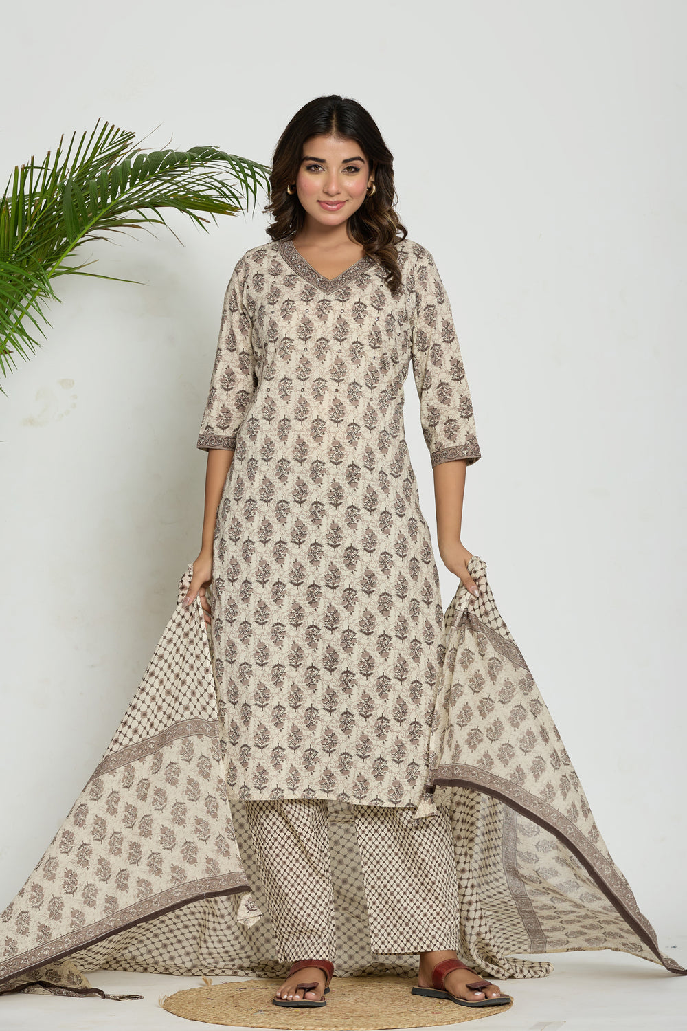Elevate Ethnic Leaf Motif Women’s Kurta Set