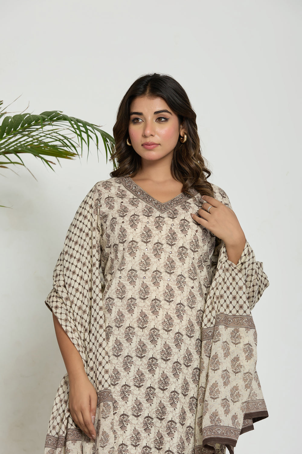 Elevate Ethnic Leaf Motif Women’s Kurta Set