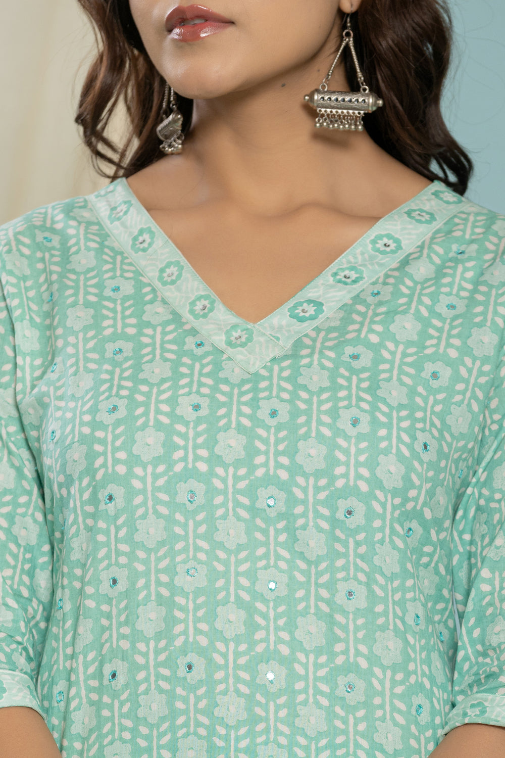 Elevate Elegant Lavender Ethnic Pattern Three-Piece Kurti Set