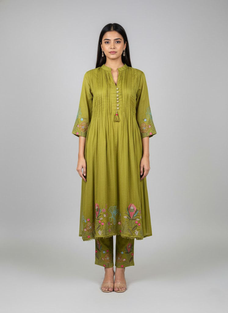 Soul Armor Ladies 3 Piece Kurti Set Featuring Embroidered Kurta, Bottom and Dupatta