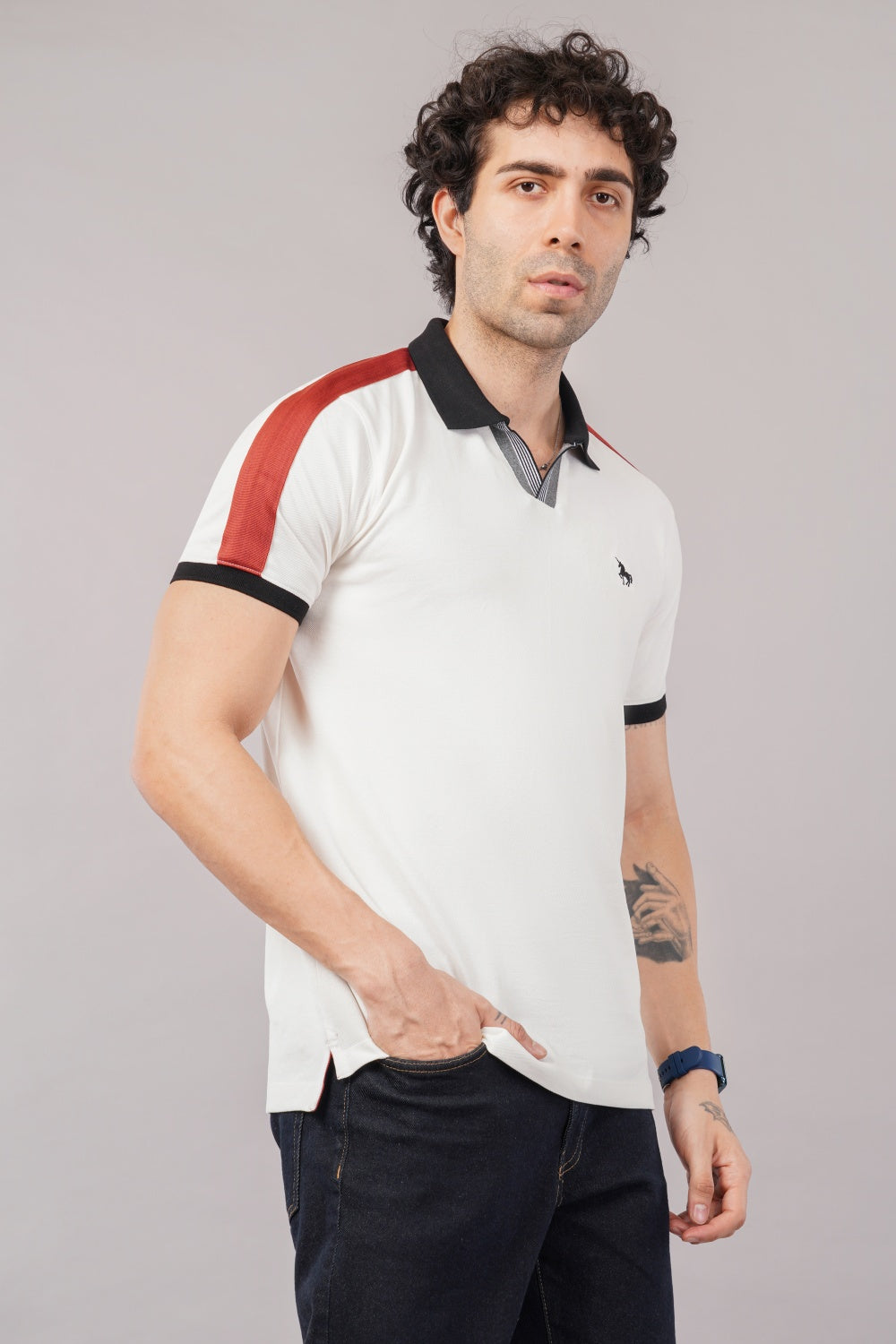 Van Heusen Solid White Rust Shoulder Design Half Sleeve Polo T-shirt