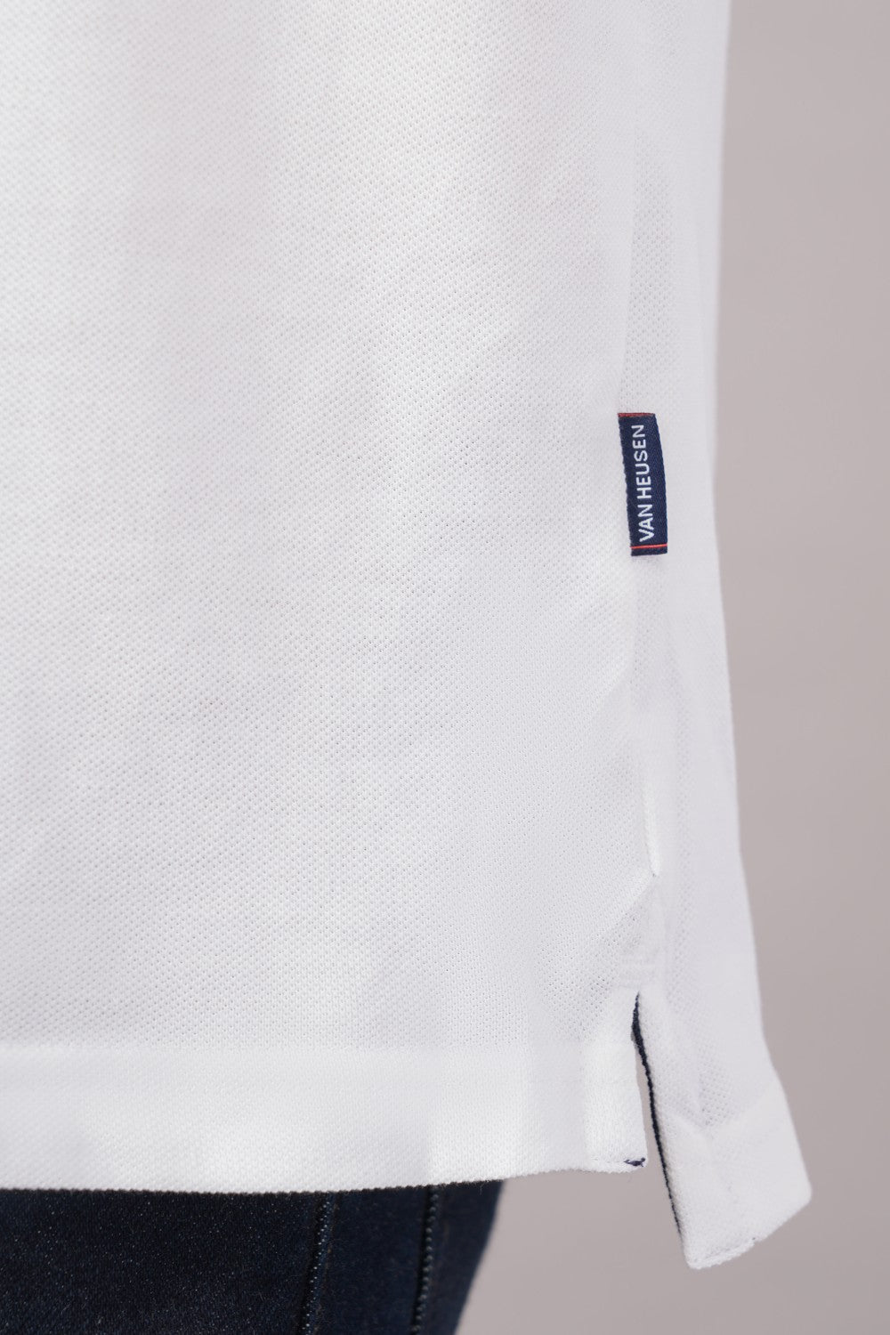 Van Heusen White Solid Half Sleeve Polo  T-shirt