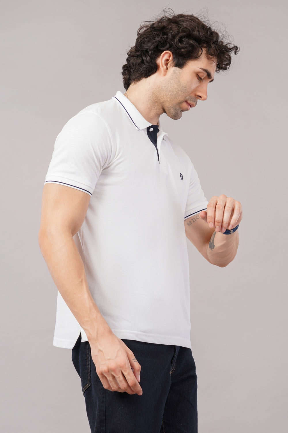 Van Heusen White Solid Half Sleeve Polo  T-shirt