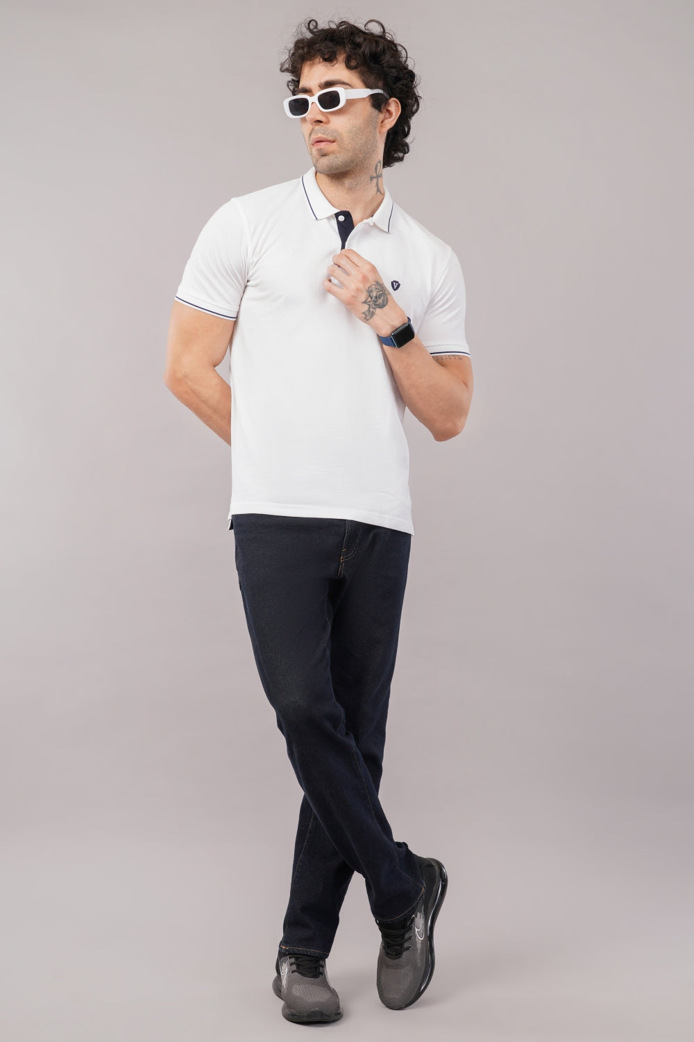 Van Heusen White Solid Half Sleeve Polo  T-shirt