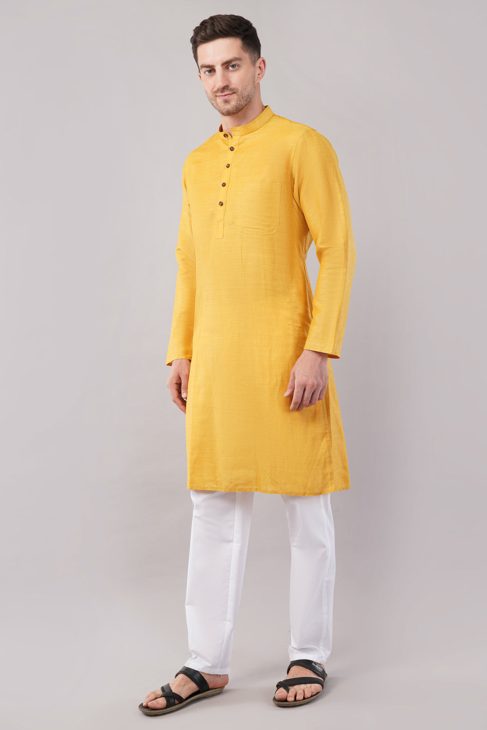 Soul Armor Solid Mandarin Collar Full Sleeve Kurta Set