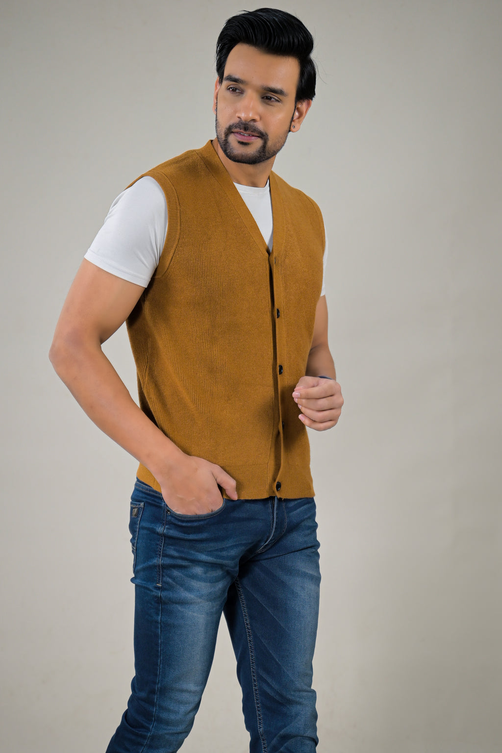Soul Armor Men's Sleeveless V-Neck Cardigan Vest Classic Knit Button-Down Sweater Vest