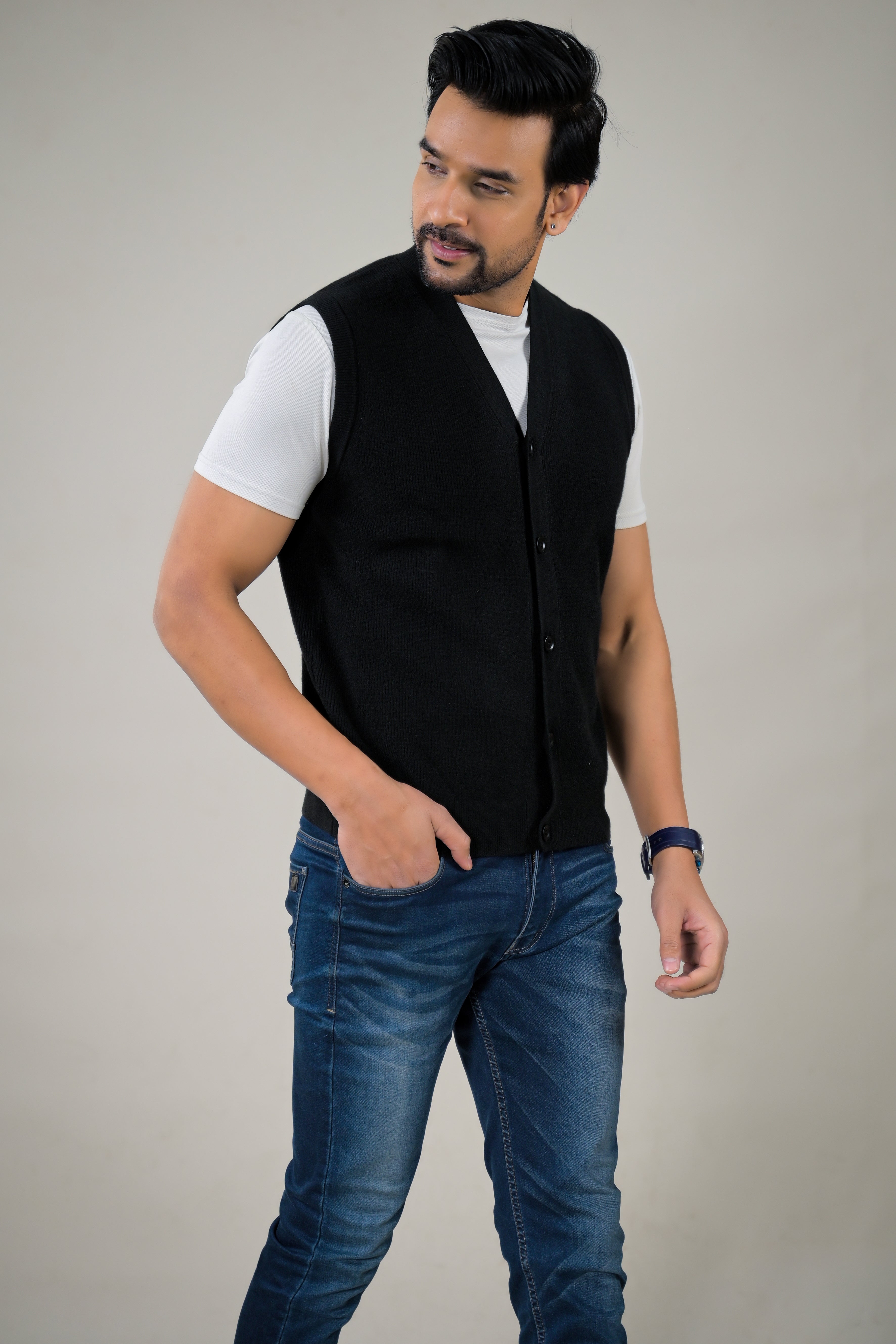 Soul Armor Men's Sleeveless V-Neck Cardigan Vest Classic Knit Button-Down Sweater Vest
