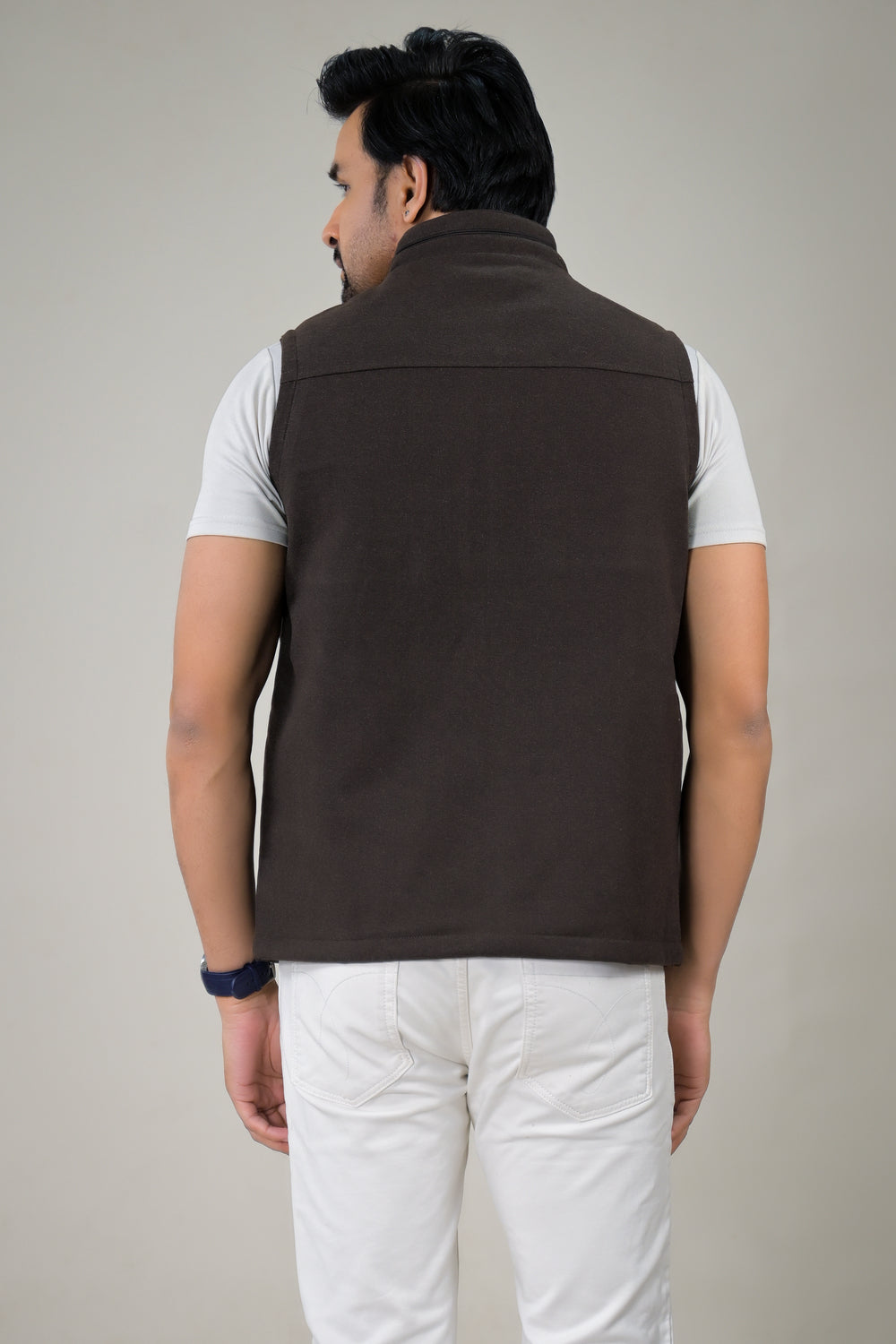 Park-Avenue Men’s Solid Color Sleeveless Zip-Front Jacket.