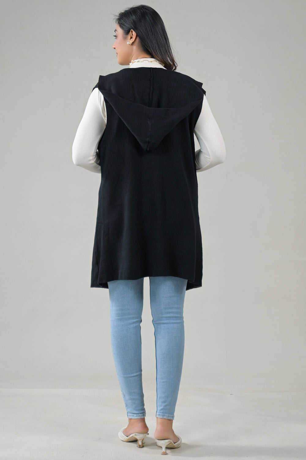 Soul Armor Solid Sleeveless Longline  with Front Pockets Winter Shrug