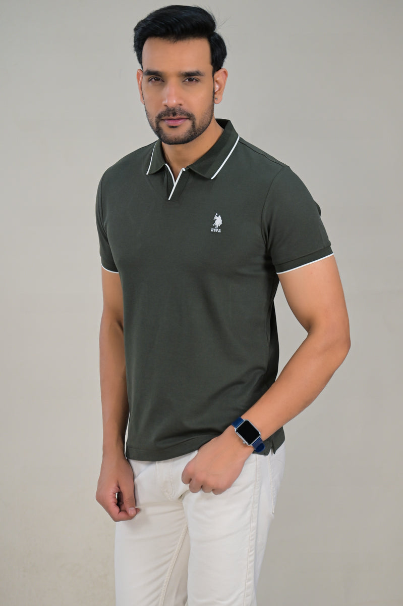 US Polo Mens Textured Knit Polo T-Shirt with Contrast Tipping