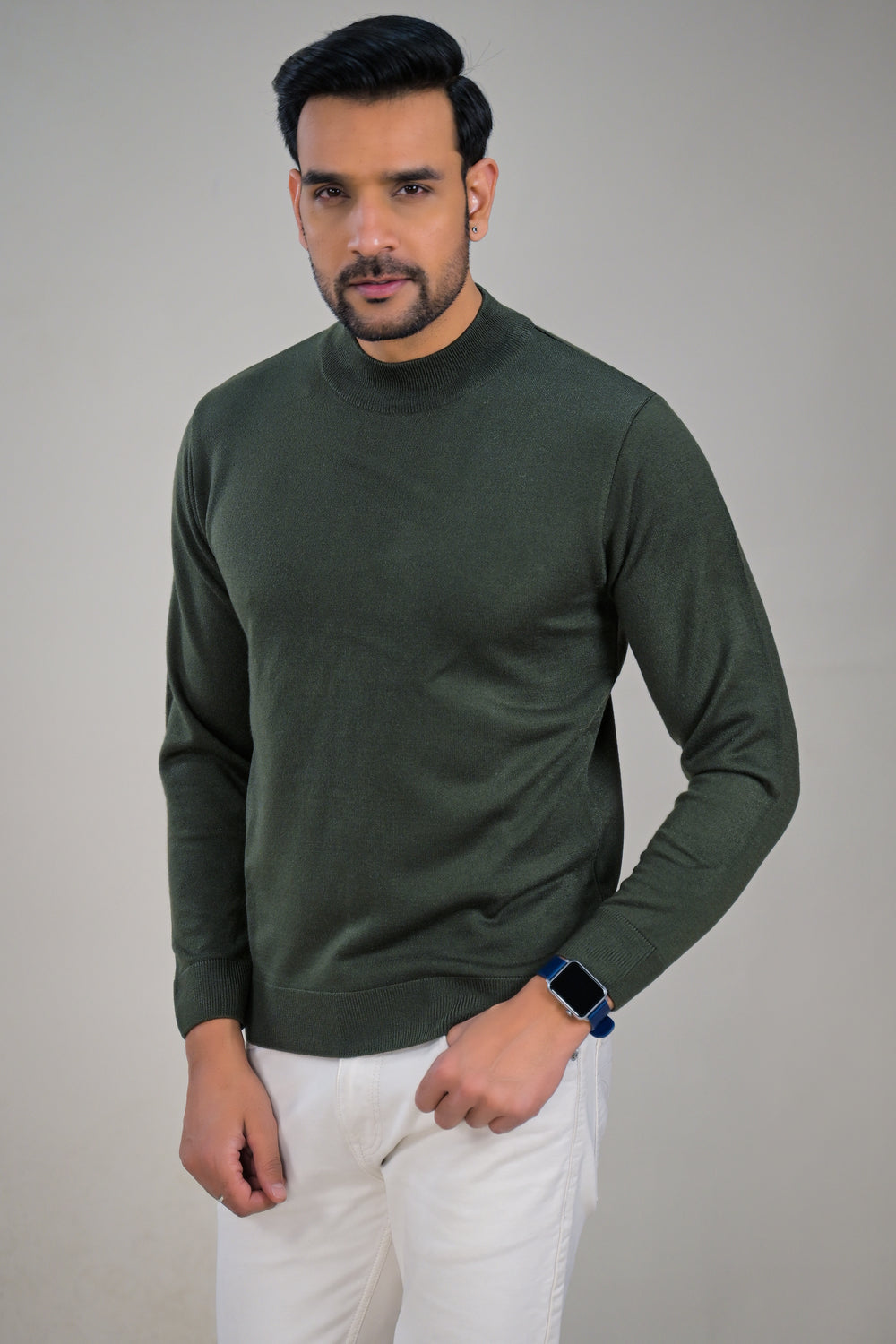 Elevate Classic Solid Turtle Neck Knit Mens Sweater