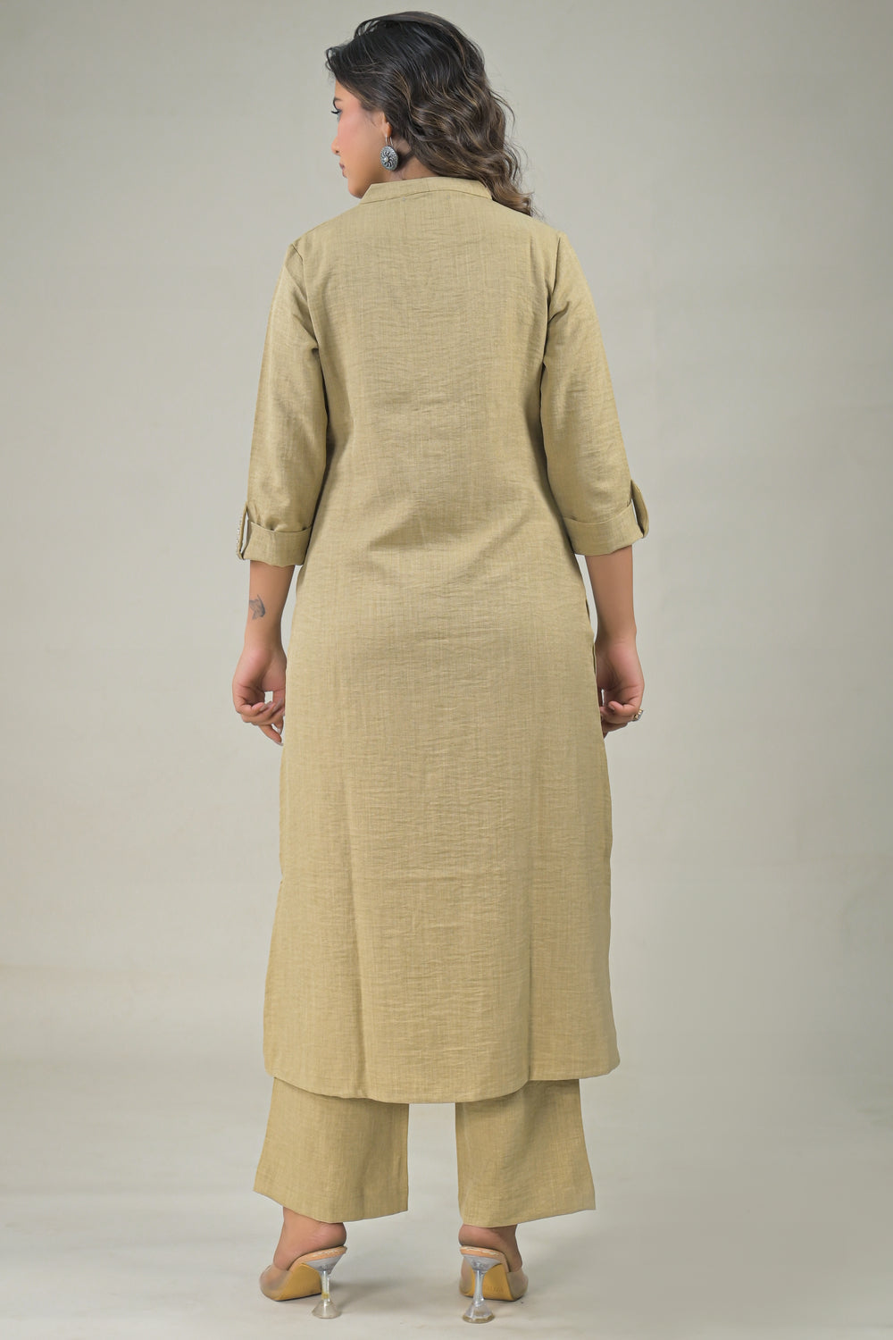 Soul Armor Classic Straight Kurta Pant Set with Embroidered Neck