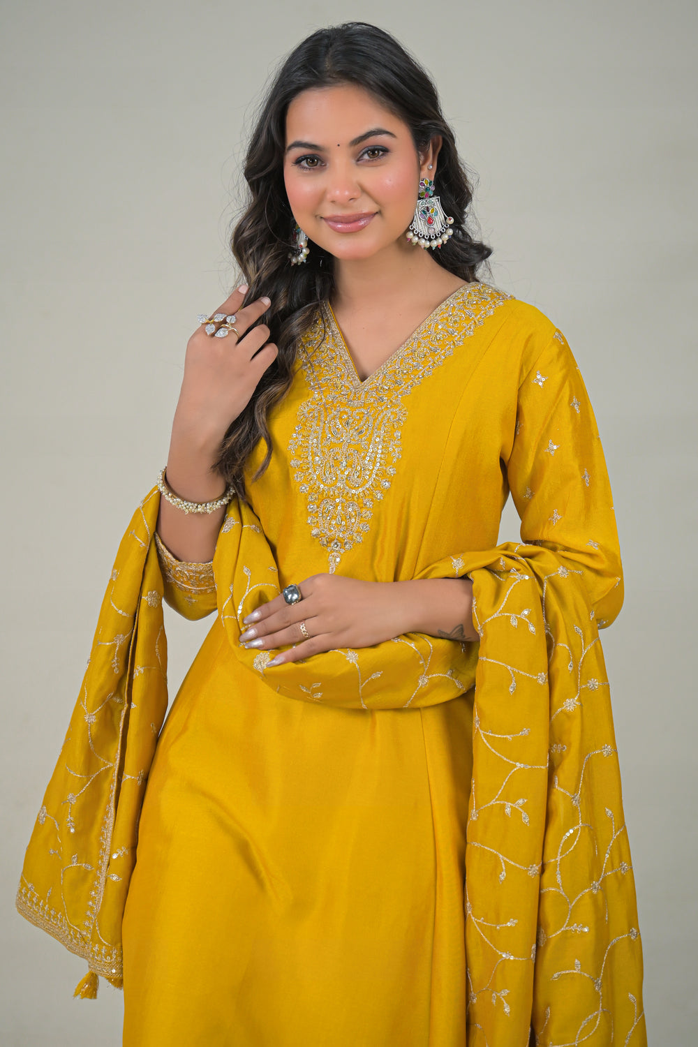 Soul Armor Classic Straight-Fit Kurta Suit with Embroidered Dupatta