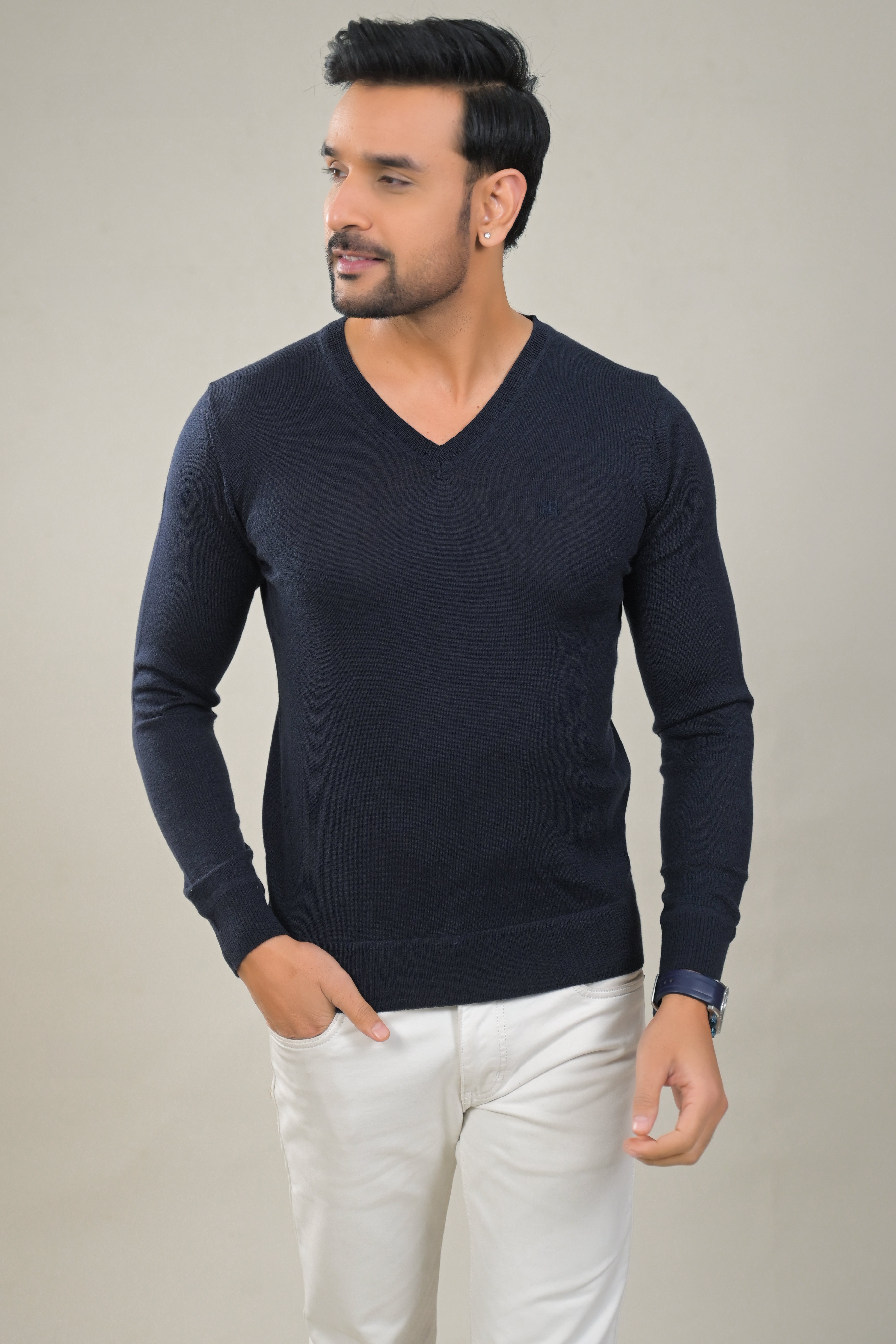 Raymond Solid V-Neck Knit Pullover Sweater