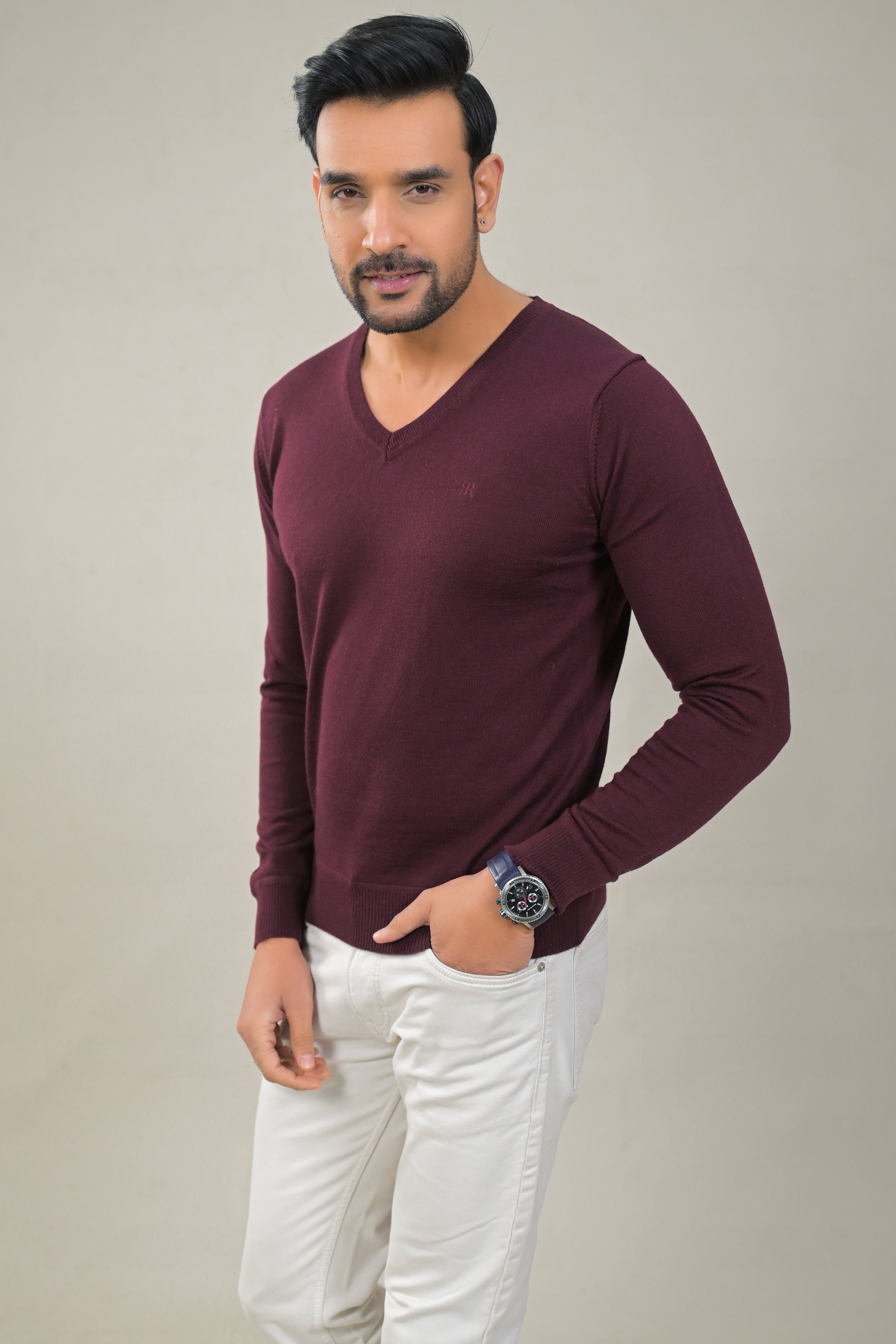Raymond Solid V-Neck Knit Pullover Sweater