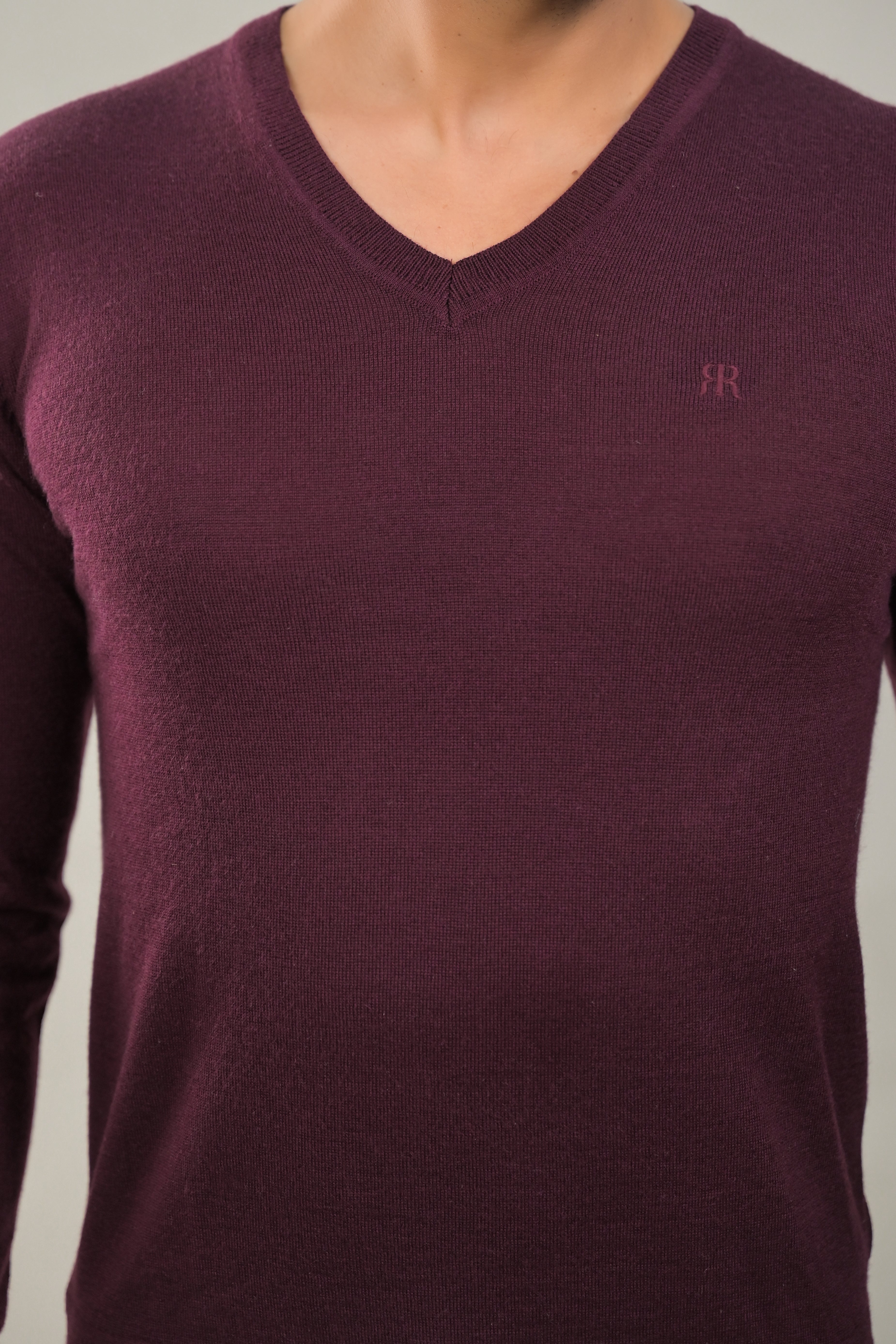 Raymond Solid V-Neck Knit Pullover Sweater