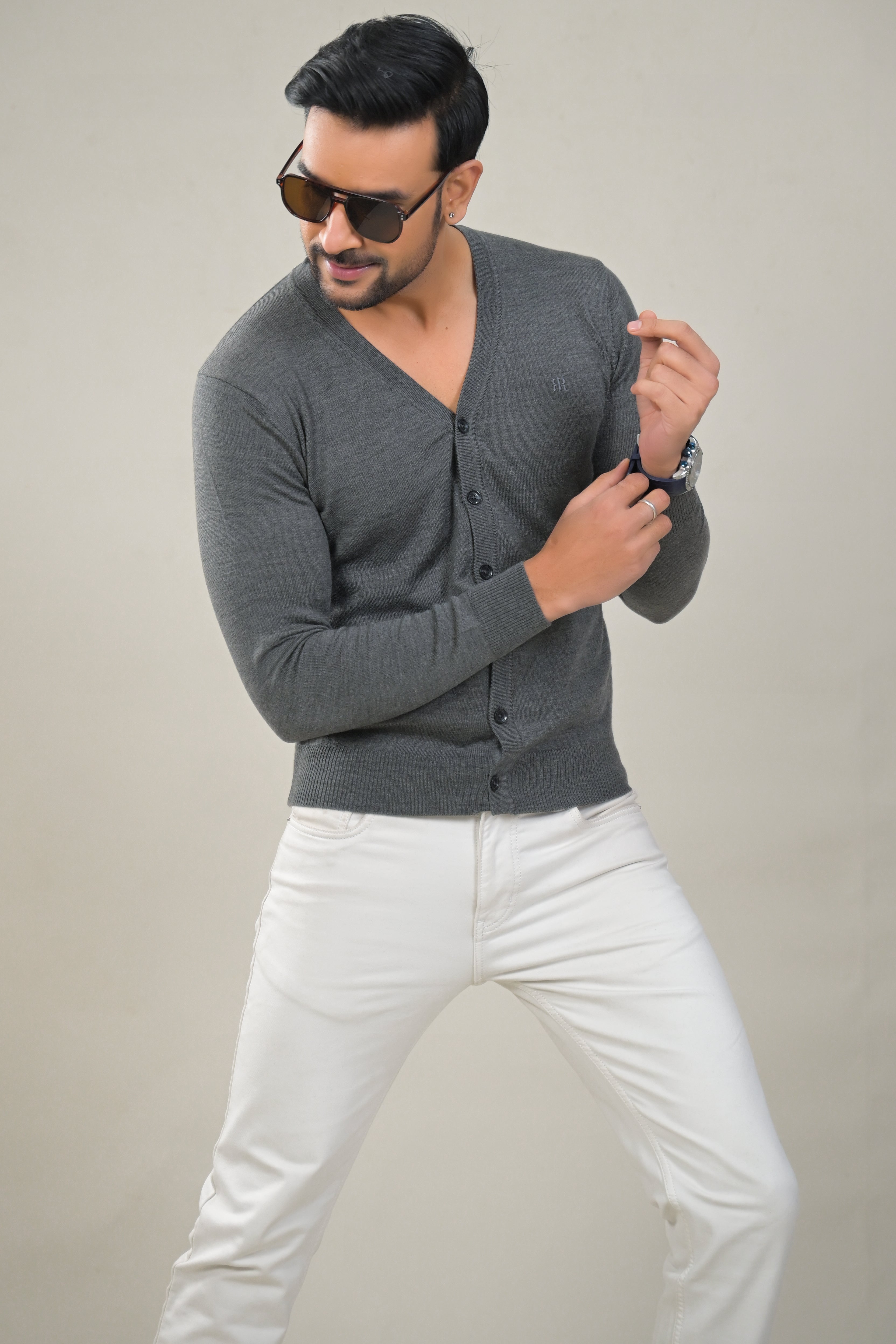 Raymond Solid V-Neck Buttoned Knit Cardigan Sweater