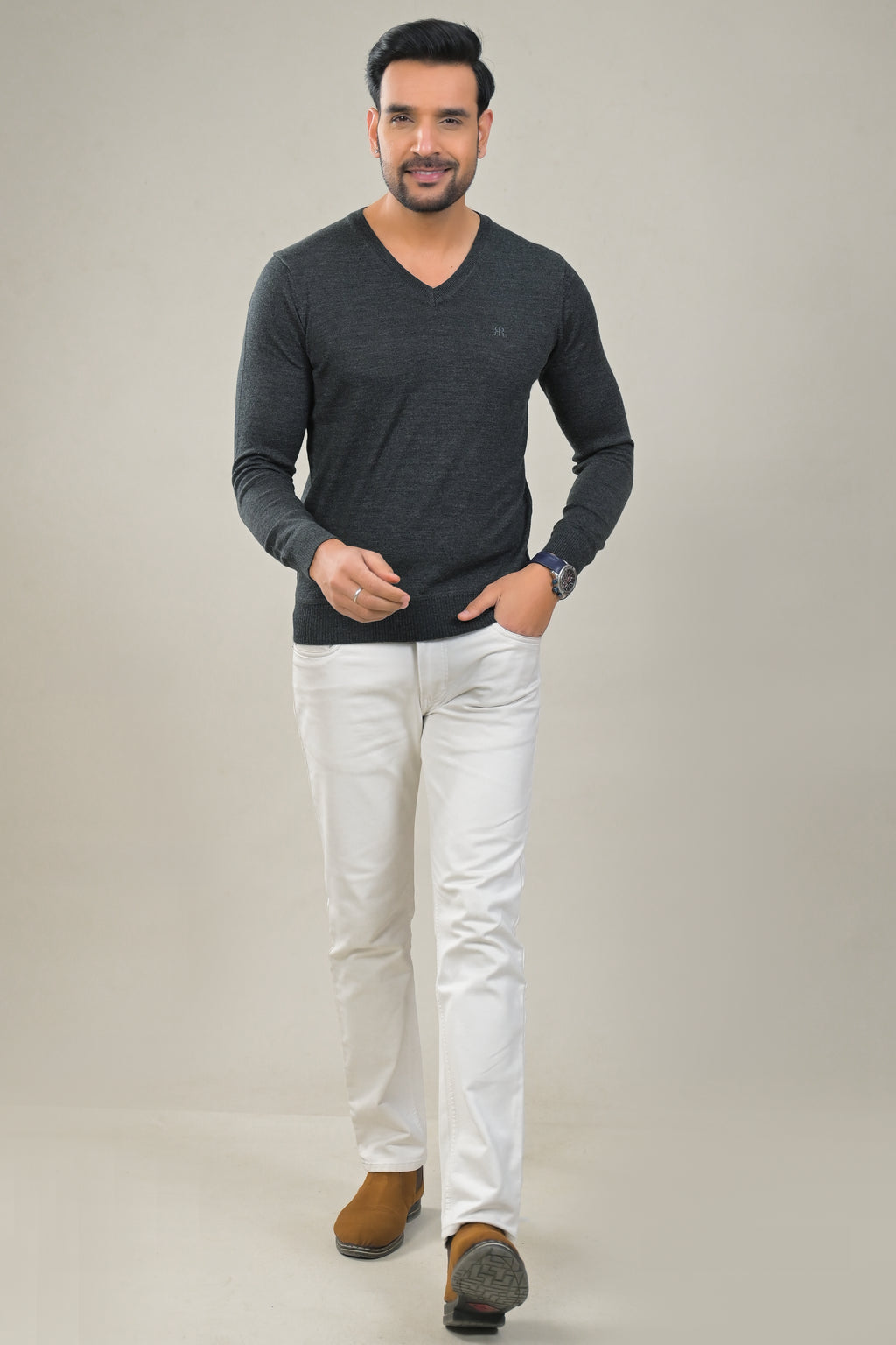 Raymond Solid V-Neck Knit Pullover Sweater