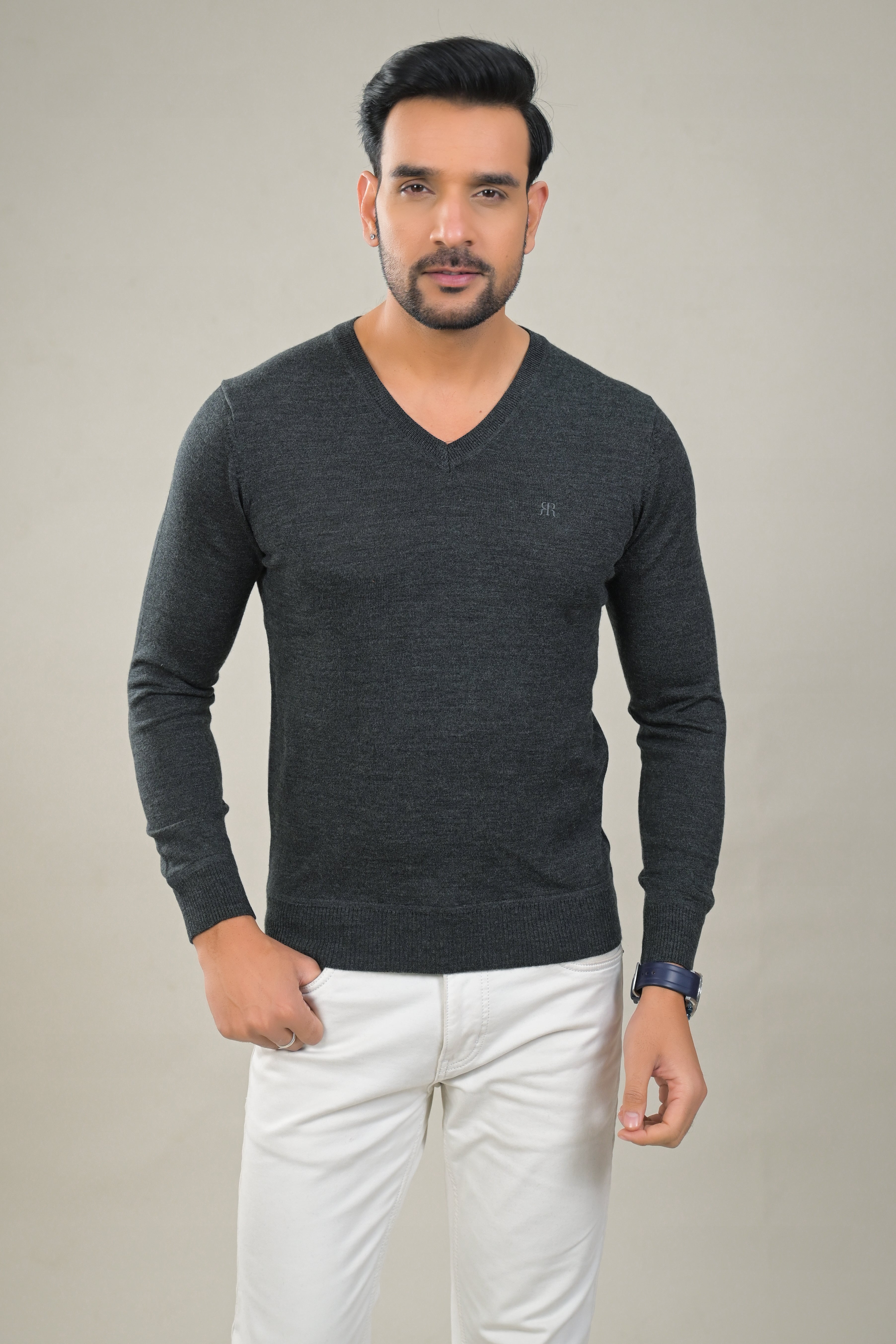 Raymond Solid V-Neck Knit Pullover Sweater