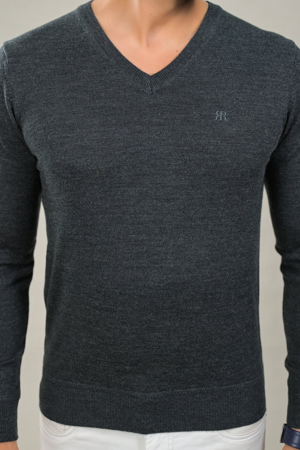 Raymond Solid V-Neck Knit Pullover Sweater