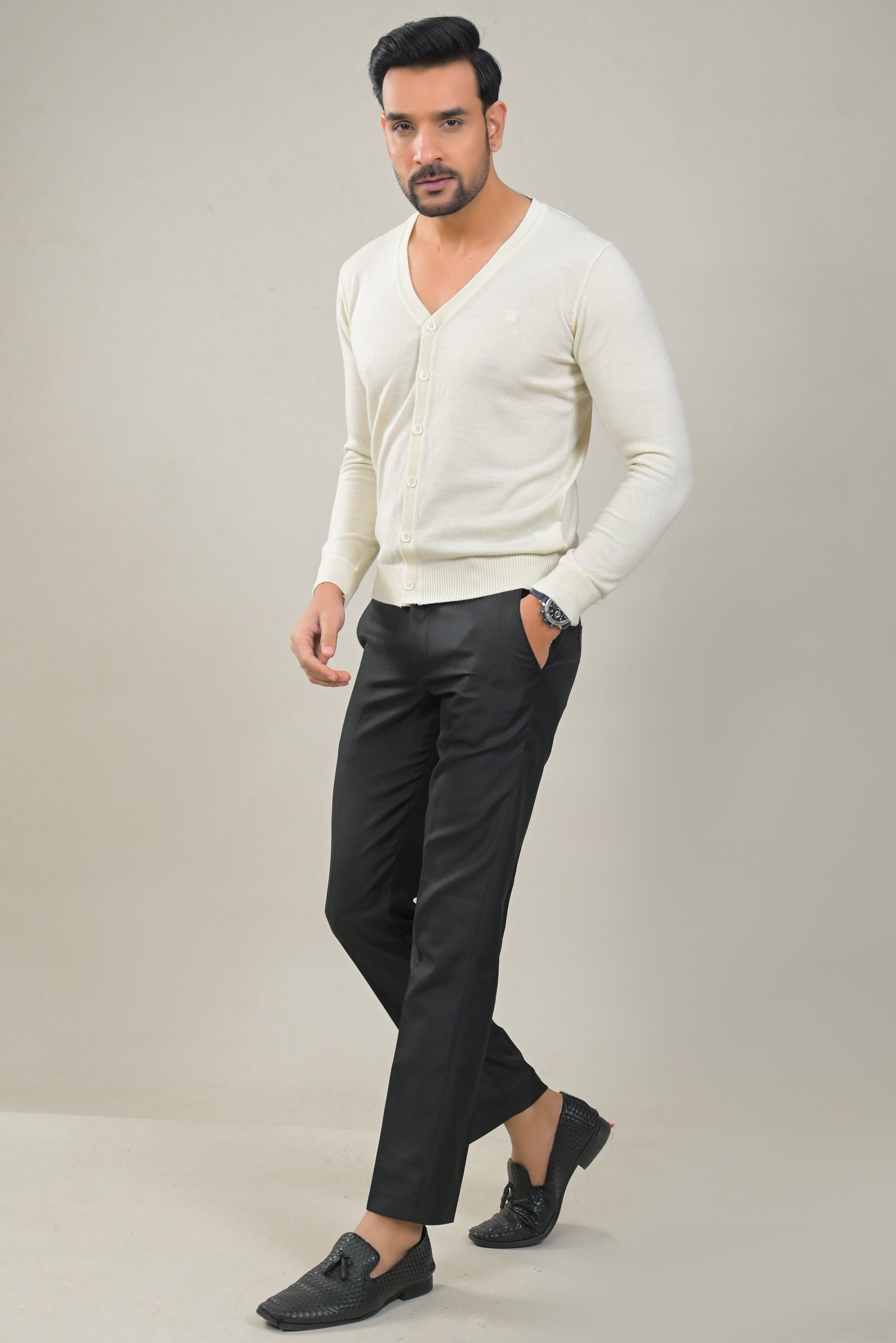 Raymond Solid V-Neck Buttoned Knit Cardigan Sweater