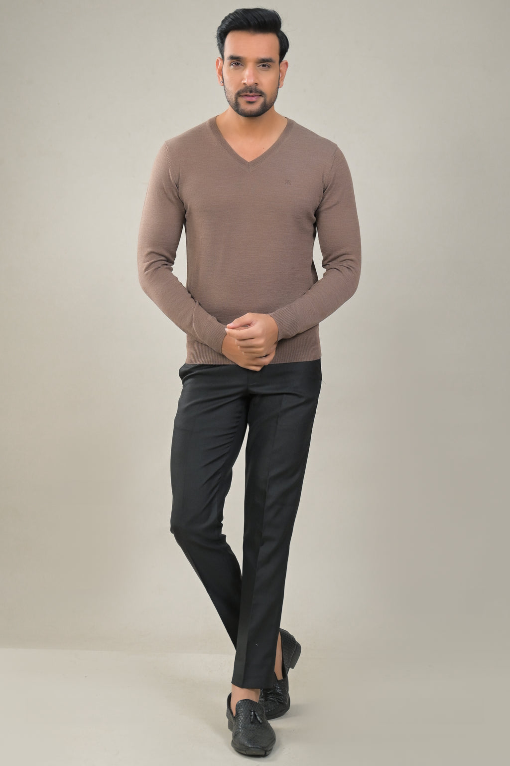 Raymond Solid V-Neck Knit Pullover Sweater