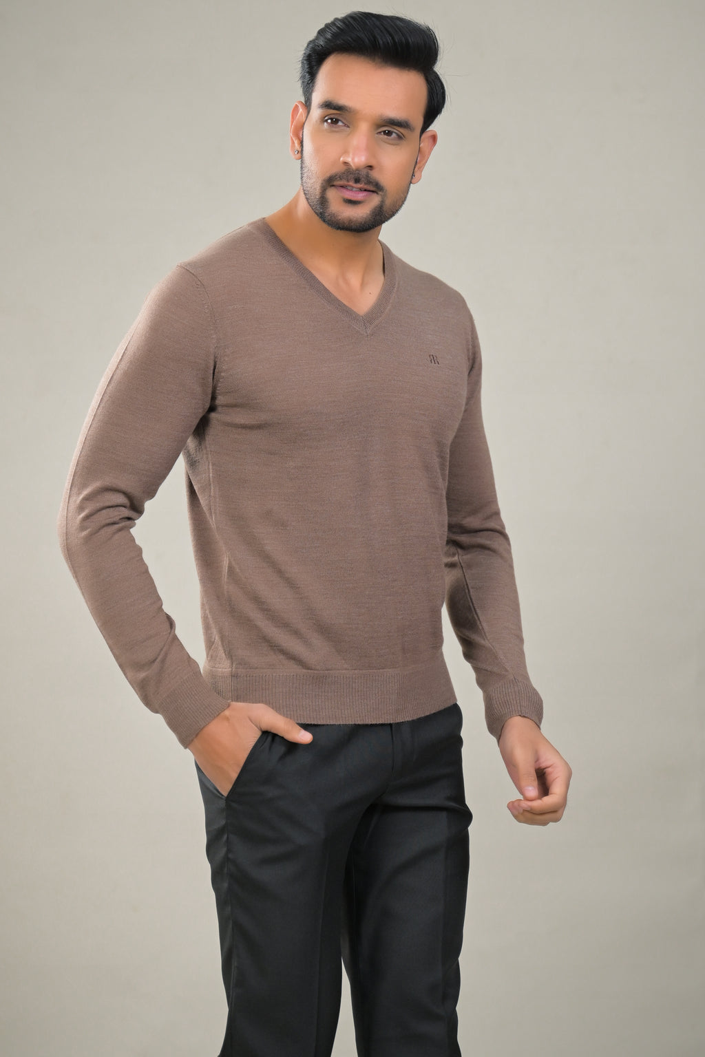 Raymond Solid V-Neck Knit Pullover Sweater