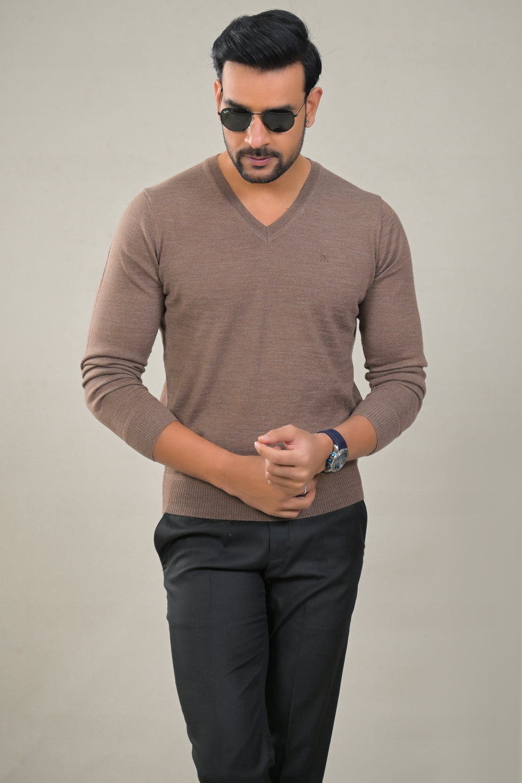 Raymond Solid V-Neck Knit Pullover Sweater
